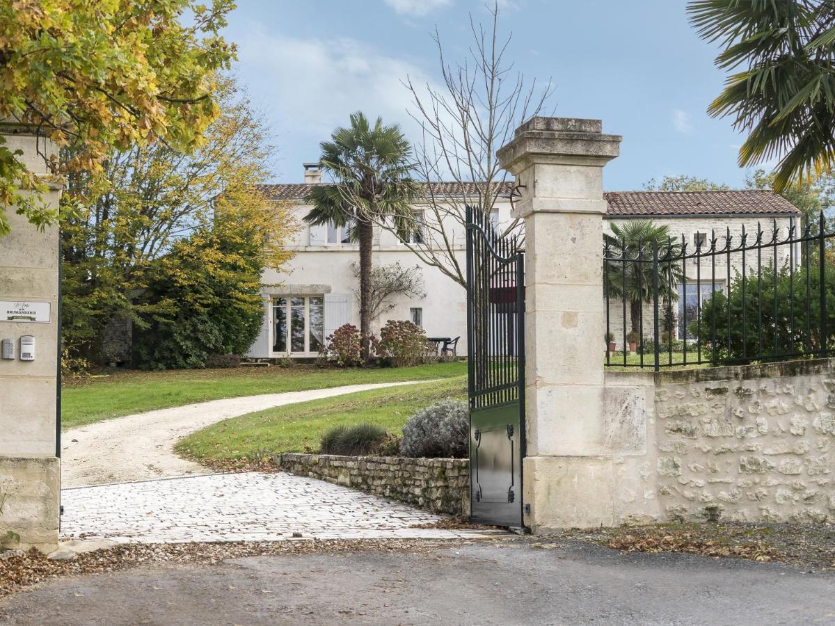 Le Logis De La Brumanderie - Saintes Fontcouverte  Bagian luar foto