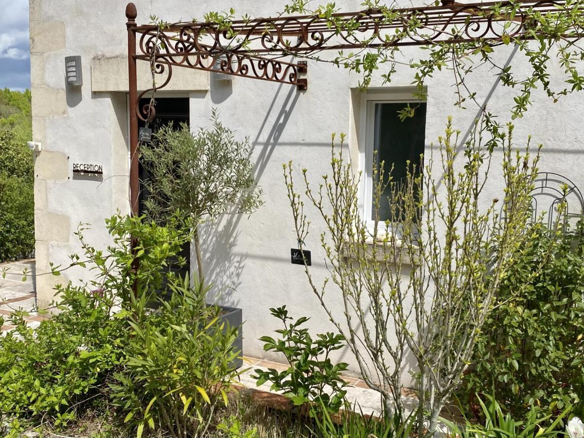 Le Logis De La Brumanderie - Saintes Fontcouverte  Bagian luar foto