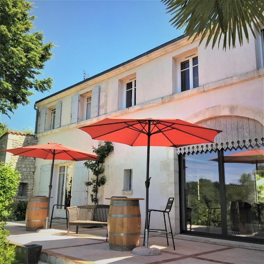 Le Logis De La Brumanderie - Saintes Fontcouverte  Bagian luar foto